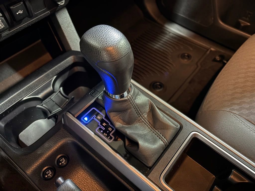 Used 2023 Toyota Tacoma SR5 w/ Technology Package AWD/4WD image 12