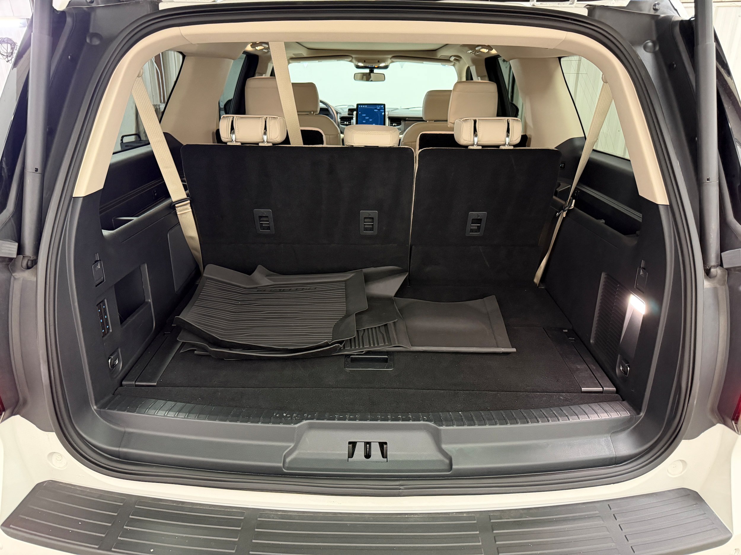 Certified 2024 Ford Expedition Max Platinum AWD/4WD image 39