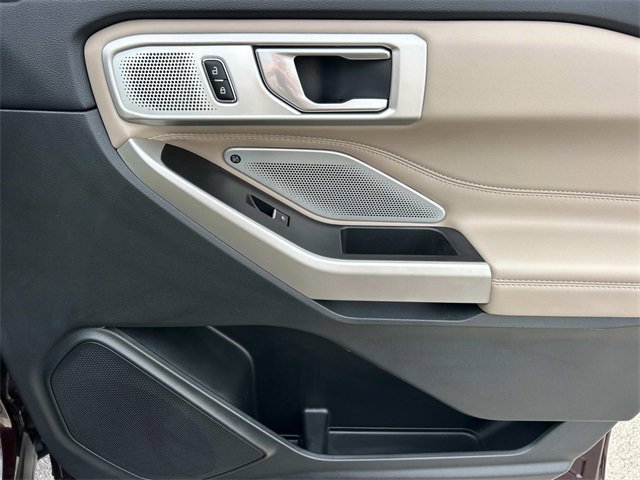 Certified 2022 Ford Explorer Limited w/ Limited Technology Package image 28