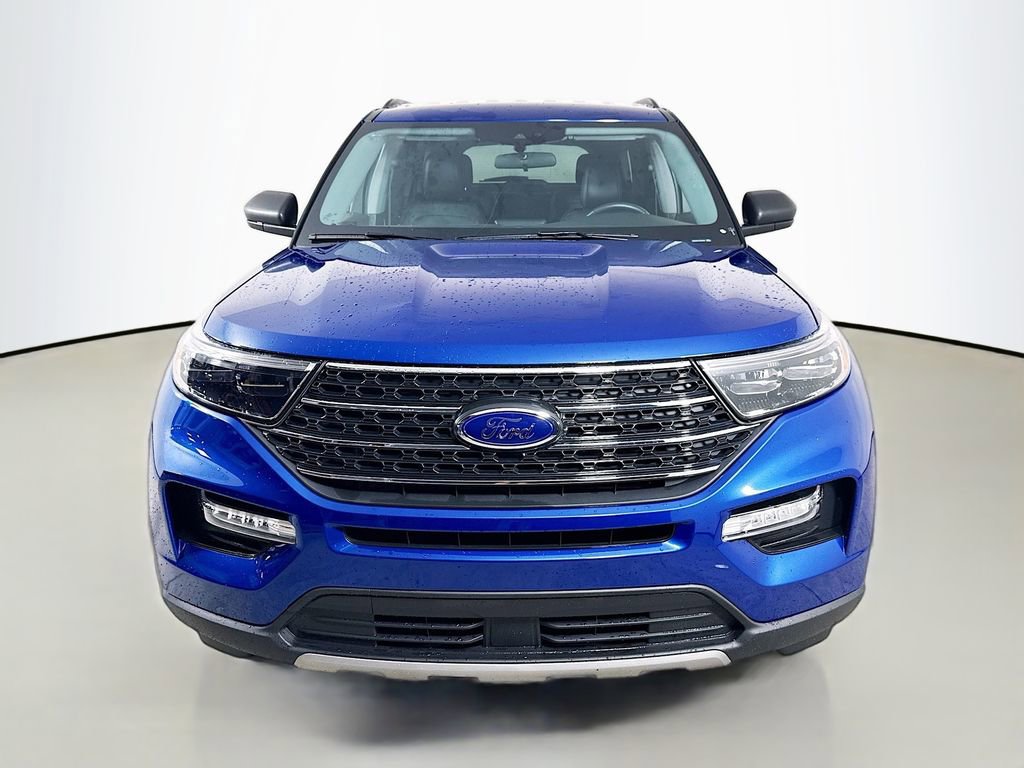 Certified 2023 Ford Explorer XLT w/ Equipment Group 202A AWD/4WD image 6