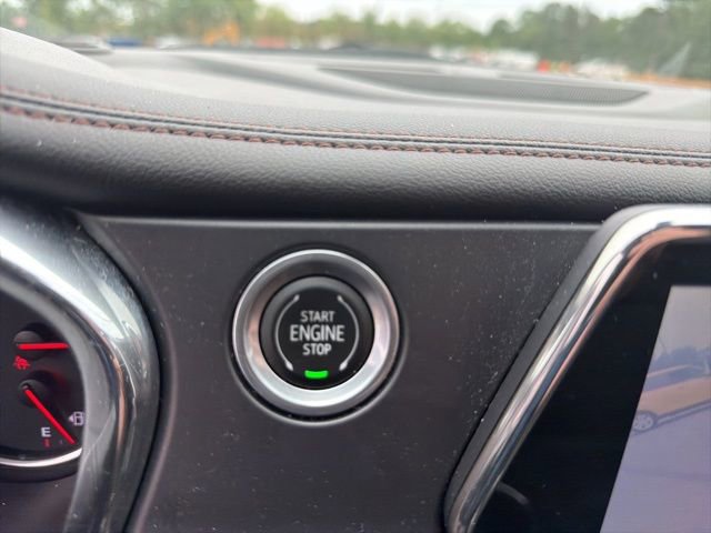 Used 2019 Chevrolet Blazer Premier w/ Driver Confidence II Package FWD image 14