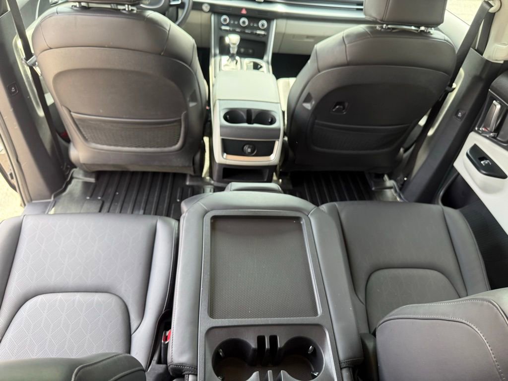 Used 2024 Kia Carnival LX FWD image 42