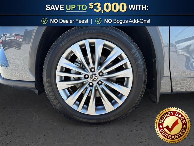 Used 2024 Toyota Highlander Platinum FWD image 13