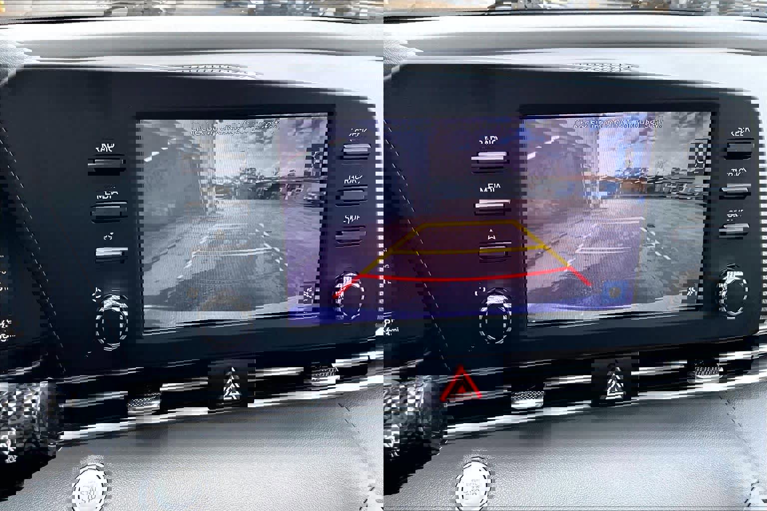 Used 2023 Hyundai Elantra SEL w/ Cargo Package image 31