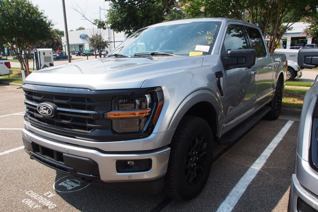 Certified 2024 Ford F150 XLT w/ Equipment Group 302A MID AWD/4WD image 4