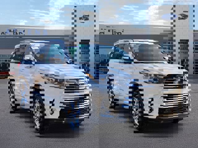 Used 2018 Toyota Highlander Limited image 1