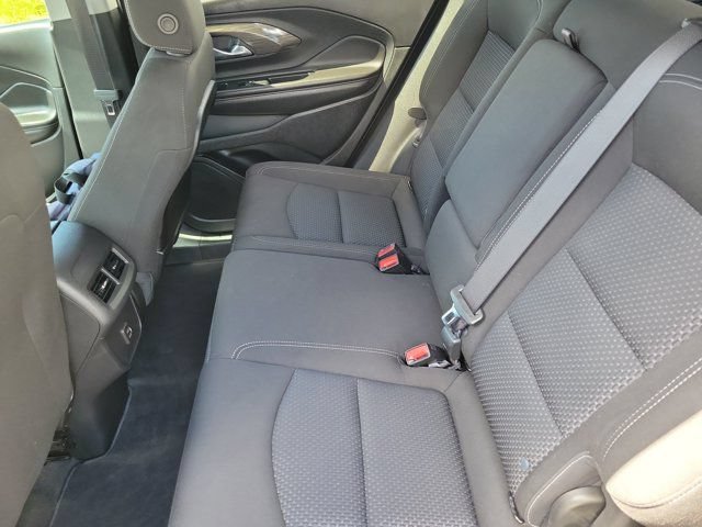 Used 2023 GMC Terrain SLE w/ Driver Convenience Package FWD image 12