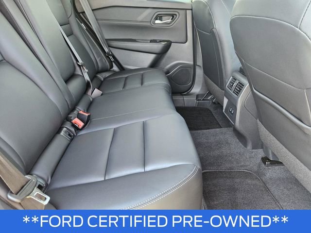 Used 2026 Nissan Rogue SL FWD image 16
