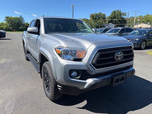 Used 2021 Toyota Tacoma SR5 AWD/4WD image 4