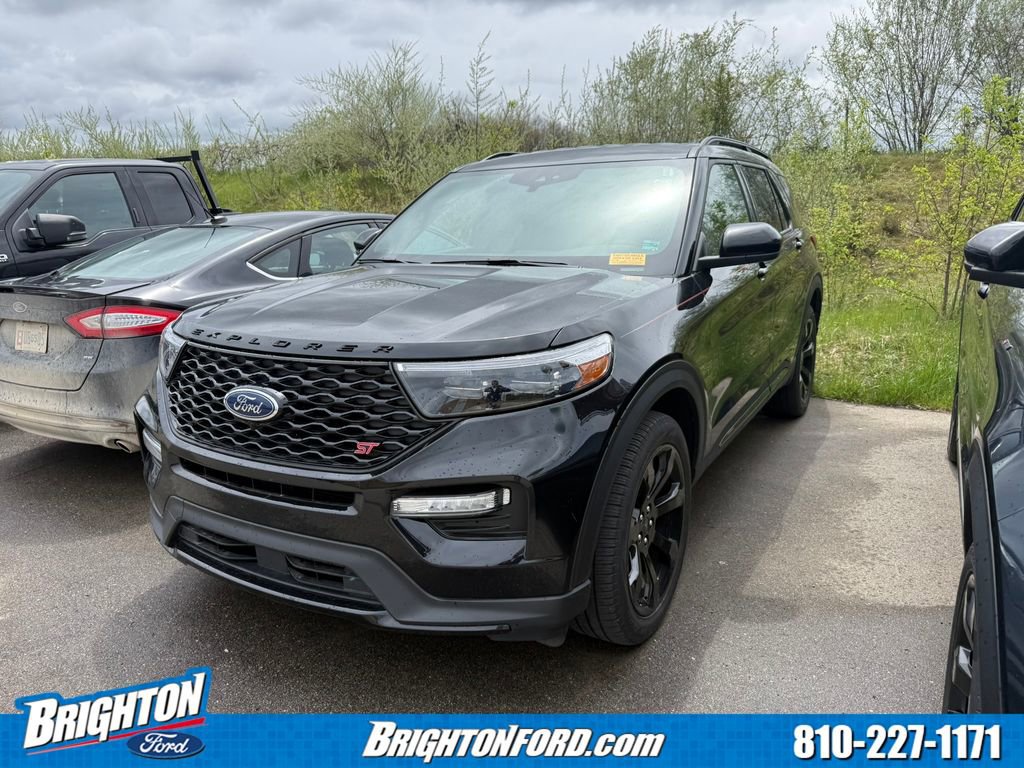 Certified 2023 Ford Explorer ST w/ ST Street Pack AWD/4WD image 3
