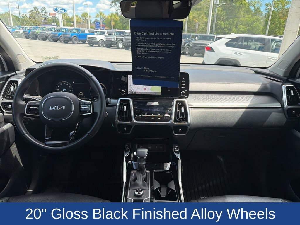 Used 2023 Kia Sorento SX image 17