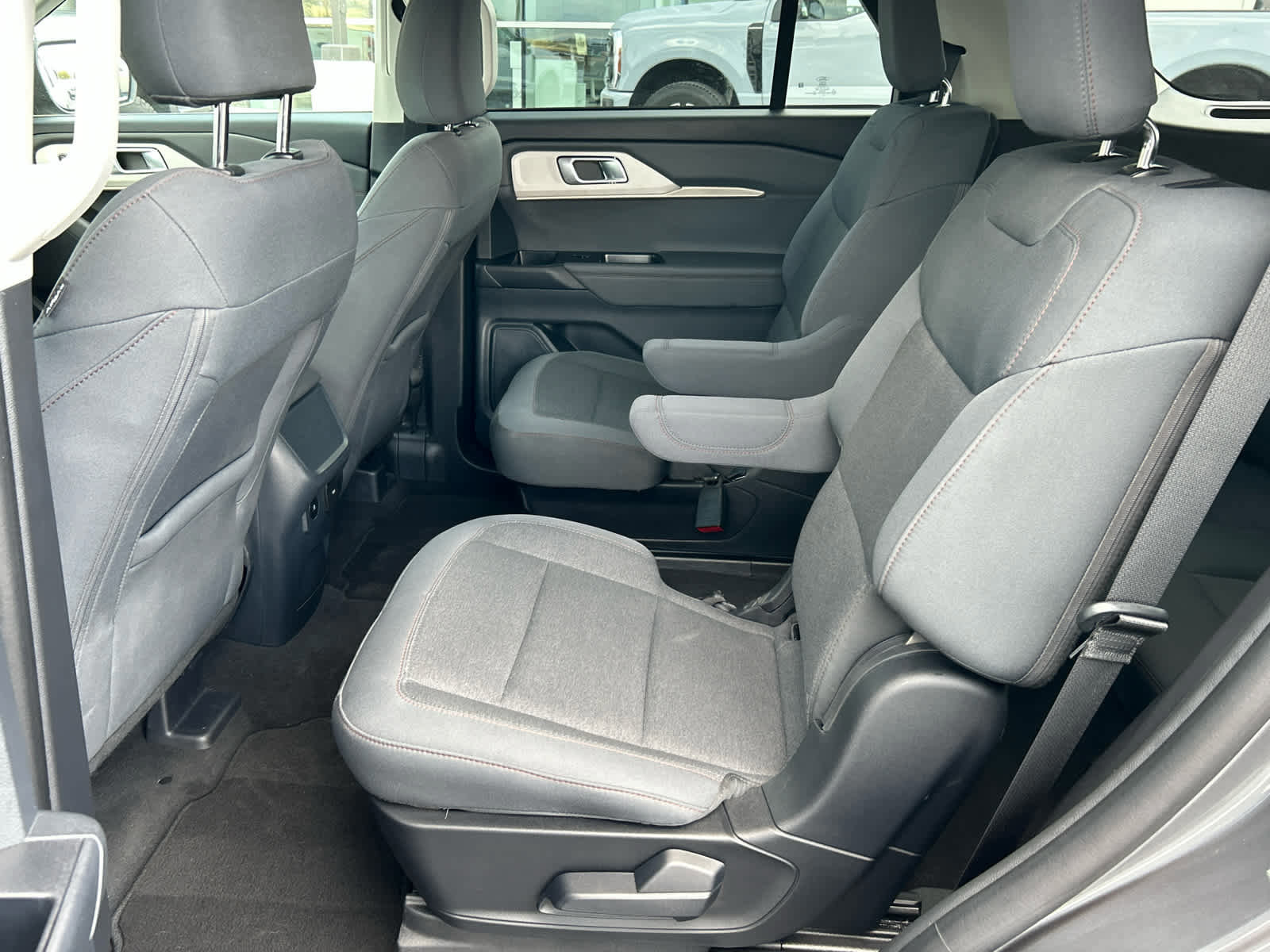 Certified 2025 Ford Explorer Active image 29