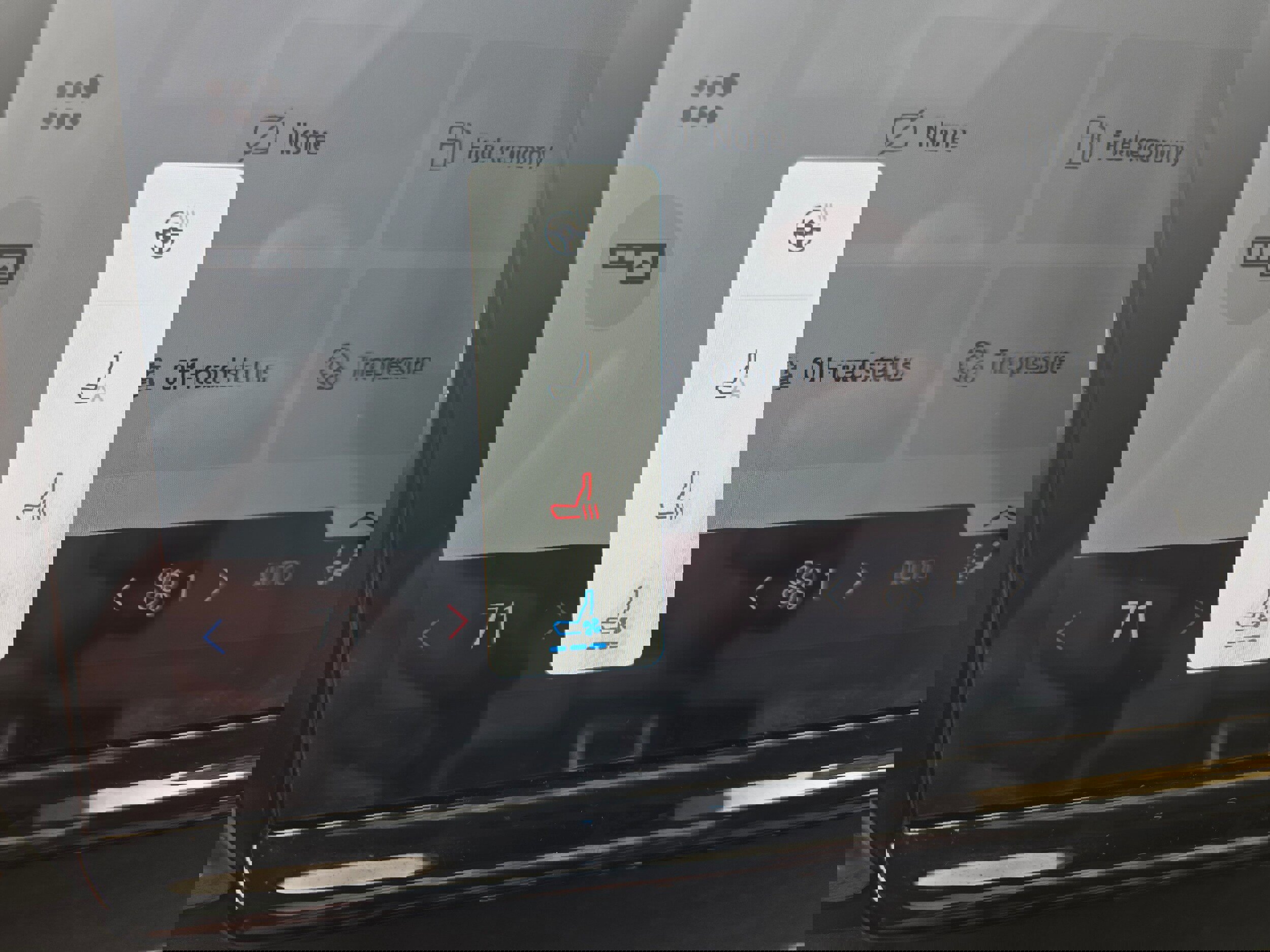 Certified 2025 Ford Expedition Platinum image 25