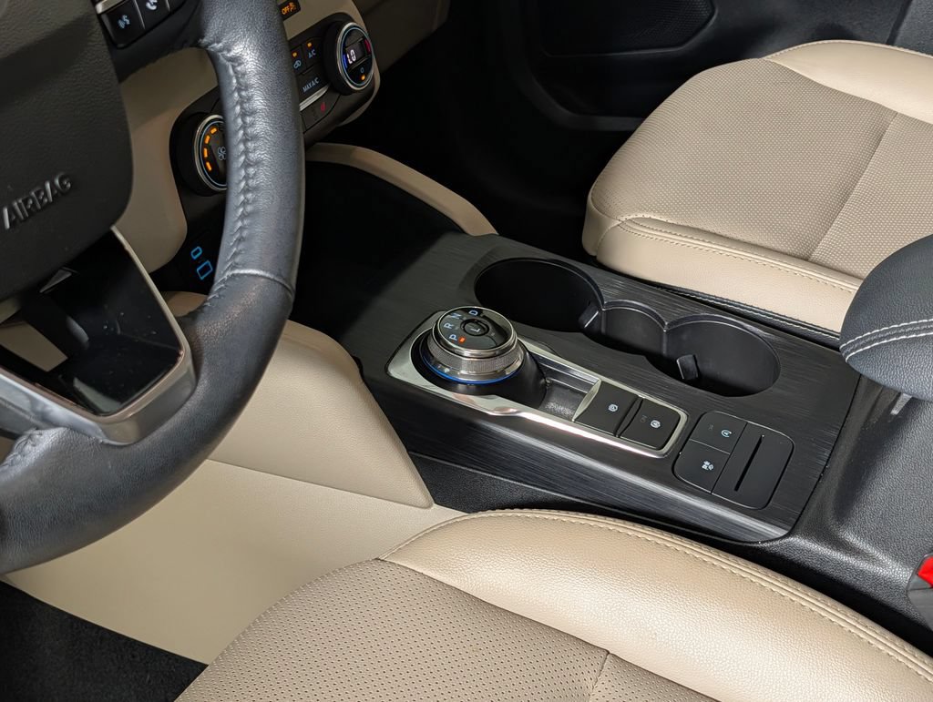 Certified 2020 Ford Escape SEL FWD image 23