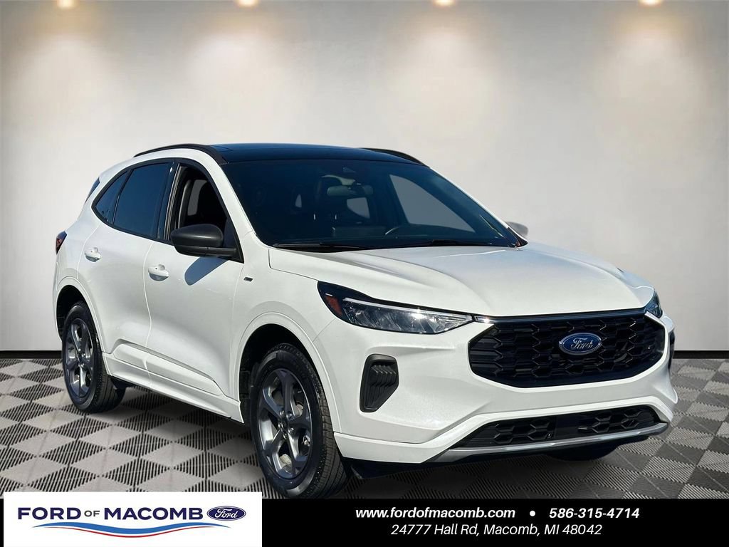Certified 2024 Ford Escape ST-Line w/ Tech Pack #1 AWD/4WD image 1