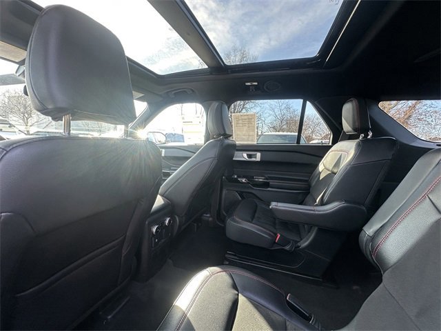 Certified 2023 Ford Explorer ST-Line w/ Class IV Trailer Tow Package image 19