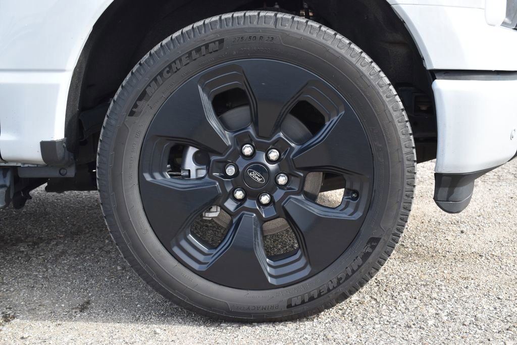 Certified 2025 Ford F150 Lightning Platinum w/ Dark Elements Package image 7