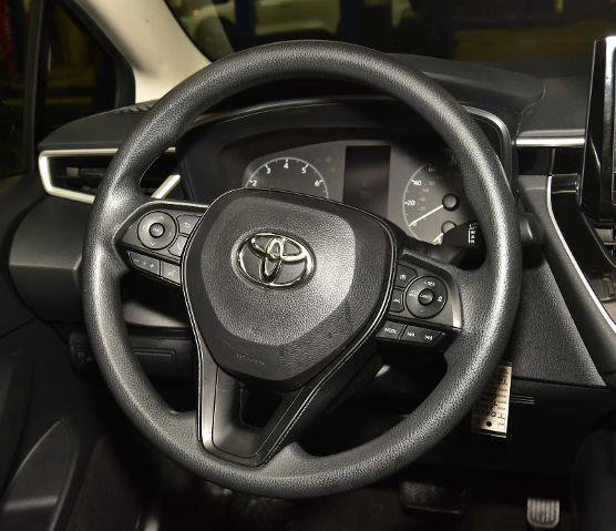 Used 2023 Toyota Corolla LE image 30