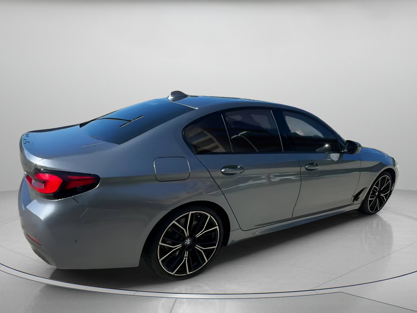 Used 2021 BMW 530i w/ M Sport Package RWD image 30