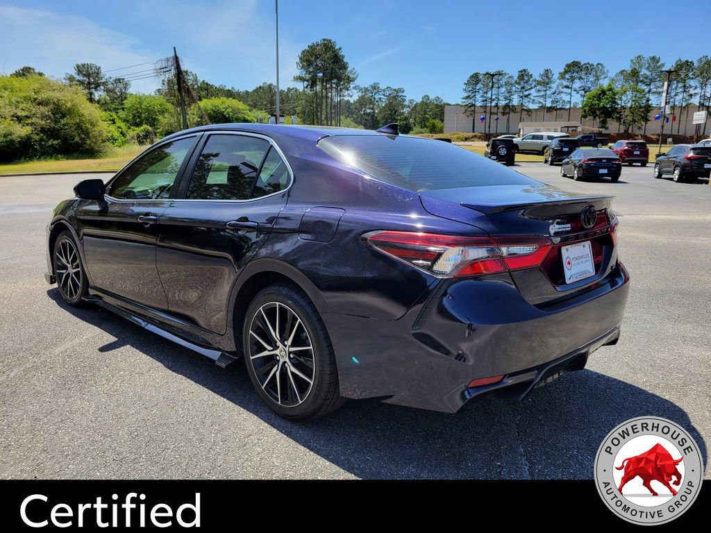 Used 2022 Toyota Camry SE FWD image 3