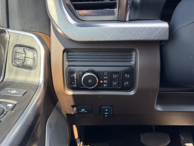 Certified 2025 Ford F250 King Ranch w/ FX4 Off-Road Package AWD/4WD image 25
