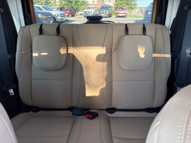 Used 2022 Jeep Wrangler Sport AWD/4WD image 18