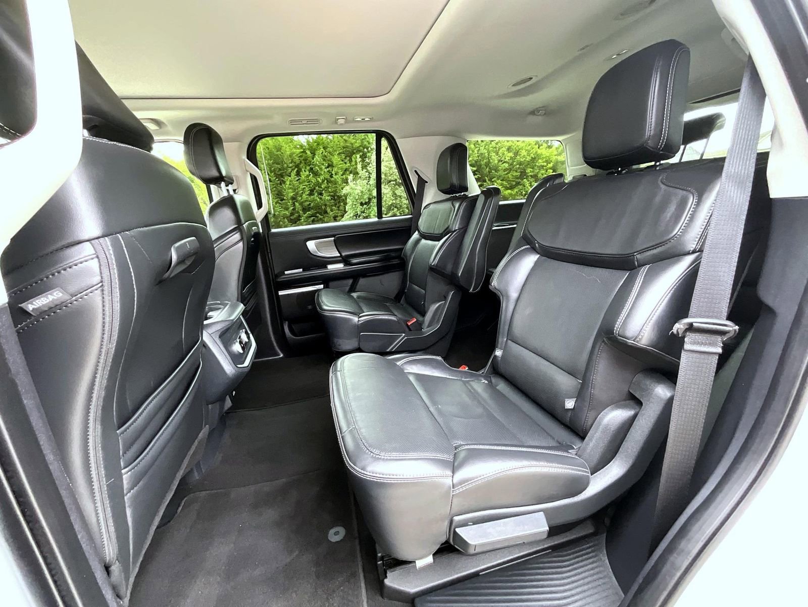 Certified 2025 Ford Expedition Platinum AWD/4WD image 22