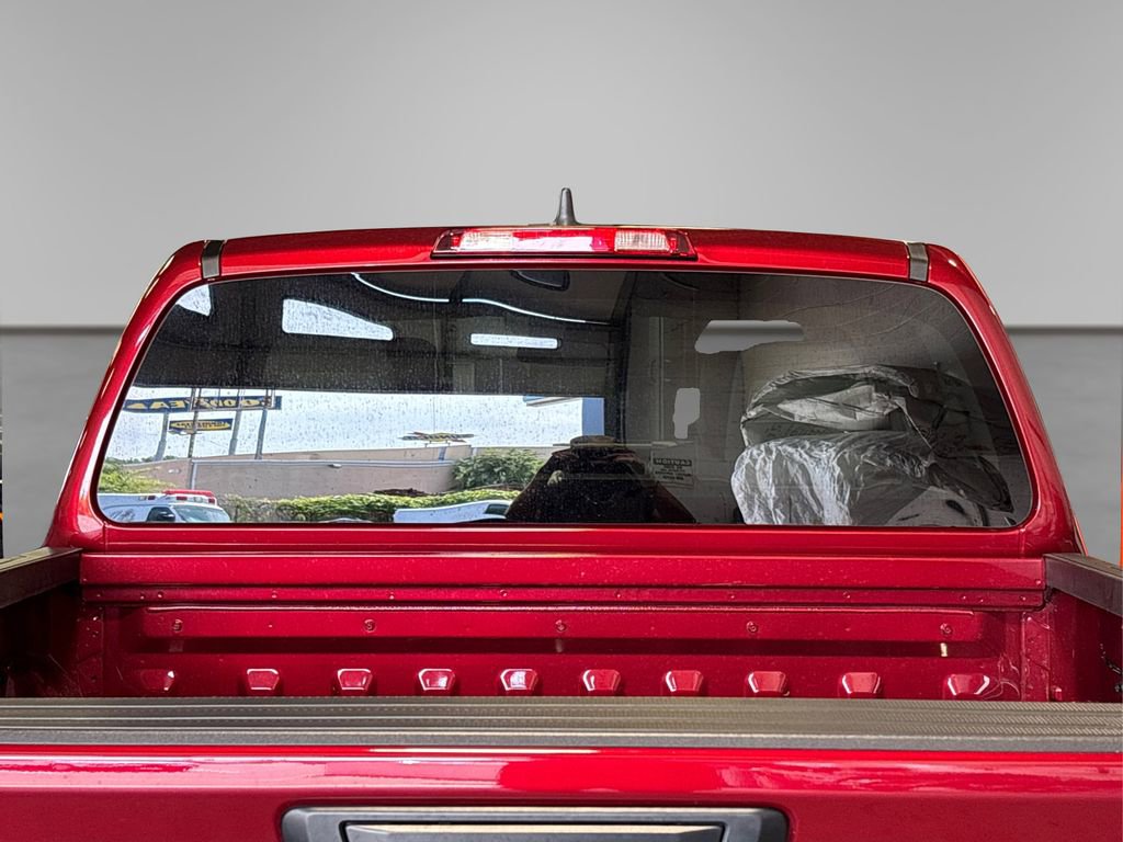 Used 2025 Nissan Frontier SV AWD/4WD image 13