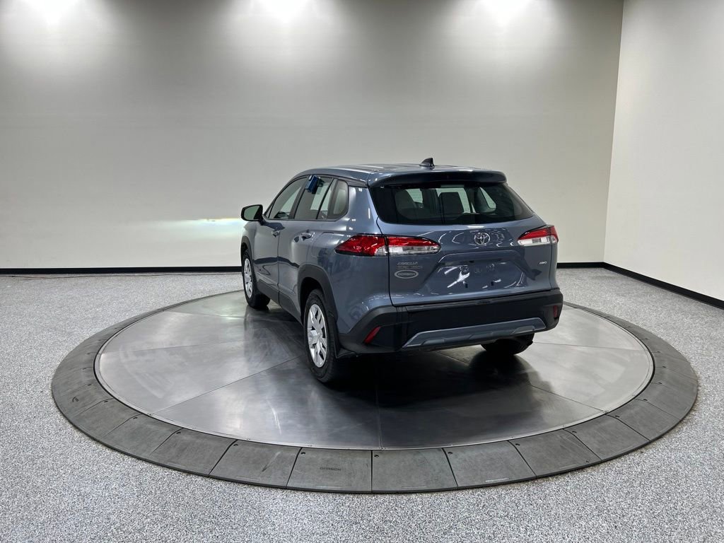 Used 2022 Toyota Corolla Cross L AWD/4WD image 9