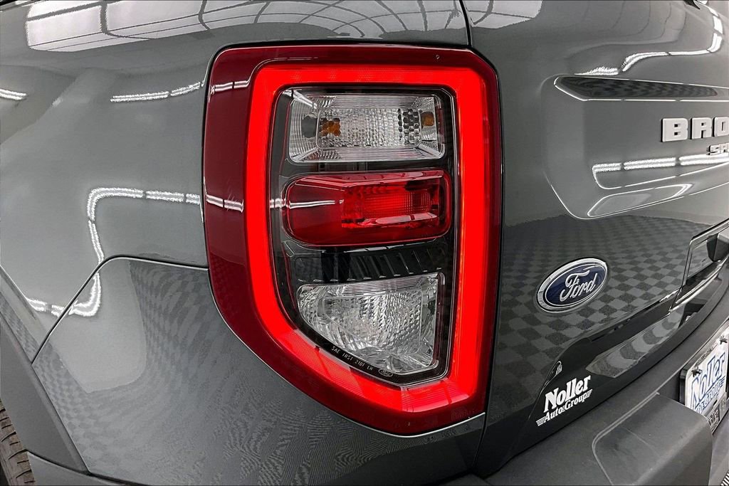 Certified 2025 Ford Bronco Sport Outer Banks w/ Outer Banks Tech Package+ AWD/4WD image 30