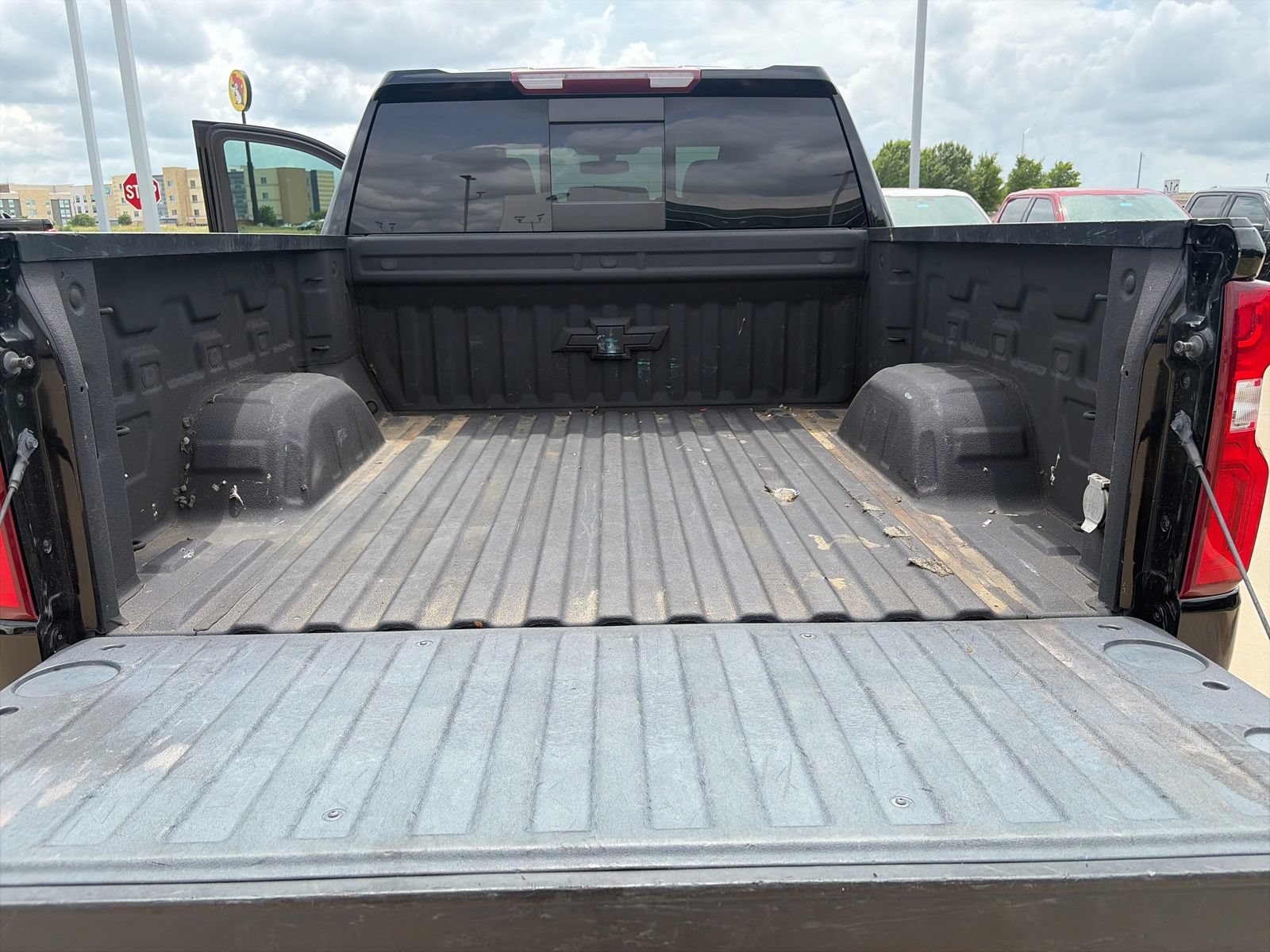 Used 2022 Chevrolet Silverado 1500 LT Trail Boss w/ LT Trail Boss Premium Package AWD/4WD image 24