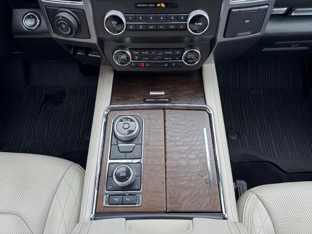 Certified 2019 Ford Expedition Platinum AWD/4WD image 11