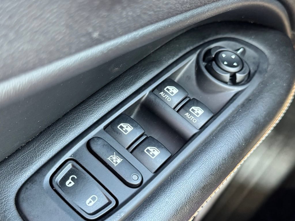 Used 2019 Jeep Compass Latitude w/ Popular Equipment Group AWD/4WD image 19