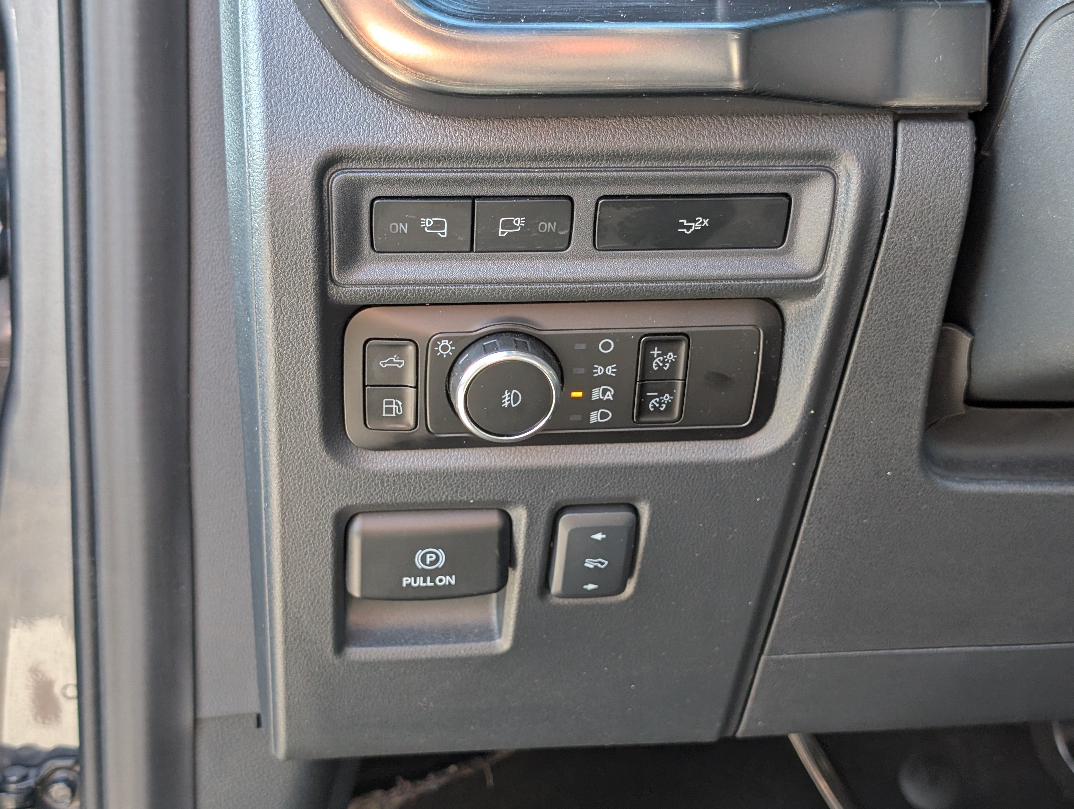 Certified 2023 Ford F150 Lariat w/ Equipment Group 502A High AWD/4WD image 20