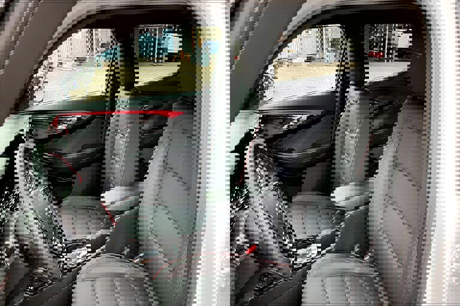 Used 2025 Chevrolet TrailBlazer RS w/ Convenience Package image 12