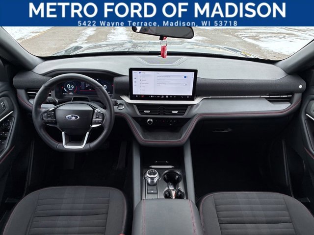 Certified 2025 Ford Explorer ST-Line image 14