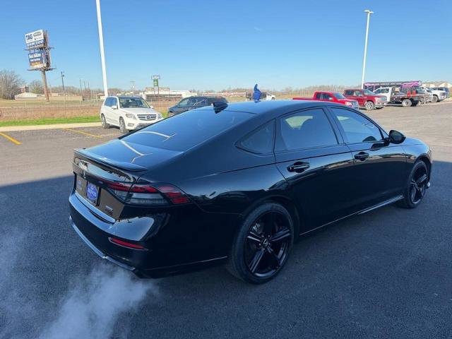 Used 2024 Honda Accord Sport image 3