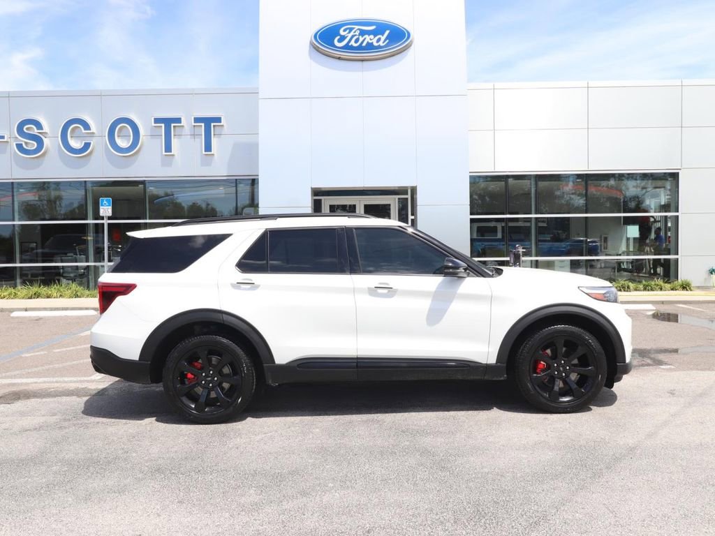 Certified 2023 Ford Explorer ST w/ Equipment Group 401A AWD/4WD image 17