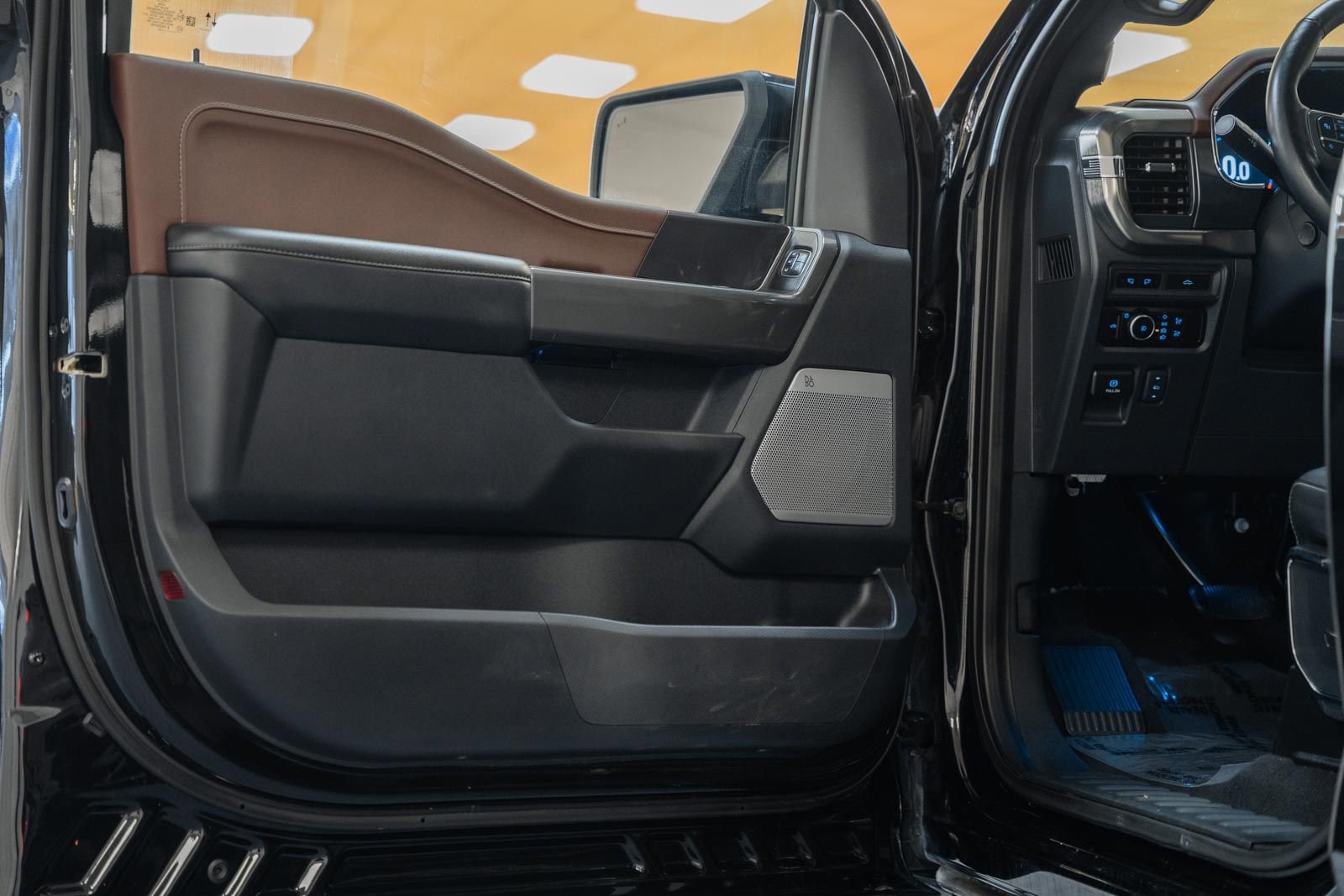 Certified 2023 Ford F150 Lariat w/ Equipment Group 502A High image 46