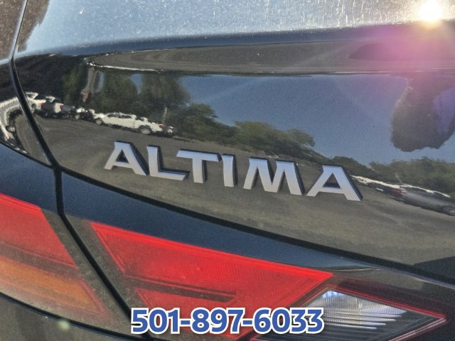 Used 2024 Nissan Altima 2.5 SV FWD image 15