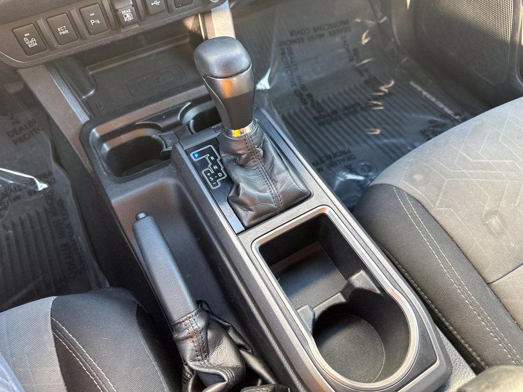 Used 2020 Toyota Tacoma TRD Sport w/ Technology Package AWD/4WD image 43