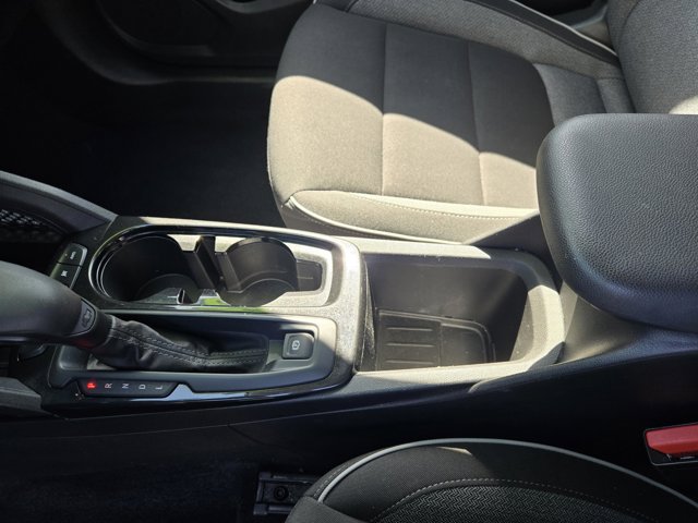 Used 2025 Chevrolet TrailBlazer LT AWD/4WD image 23