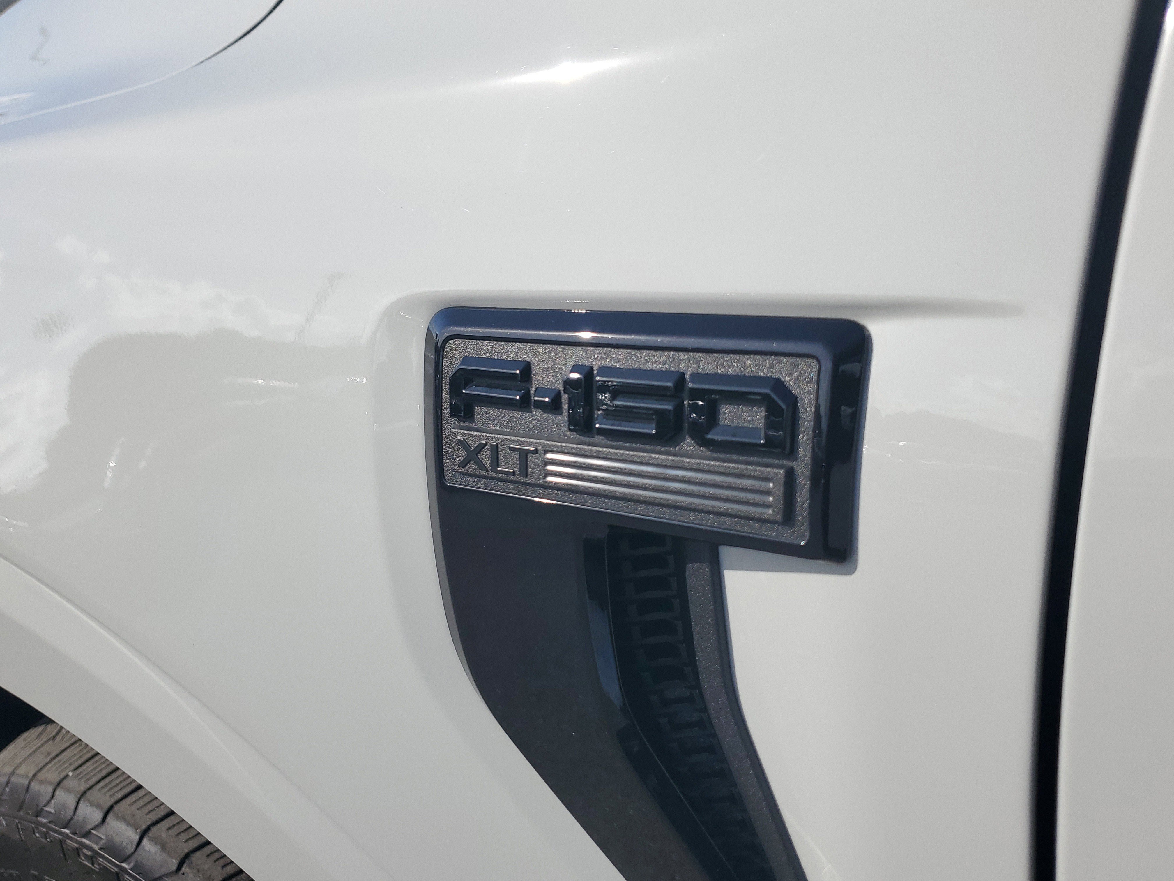 Certified 2024 Ford F150 XLT w/ Equipment Group 303A High image 31