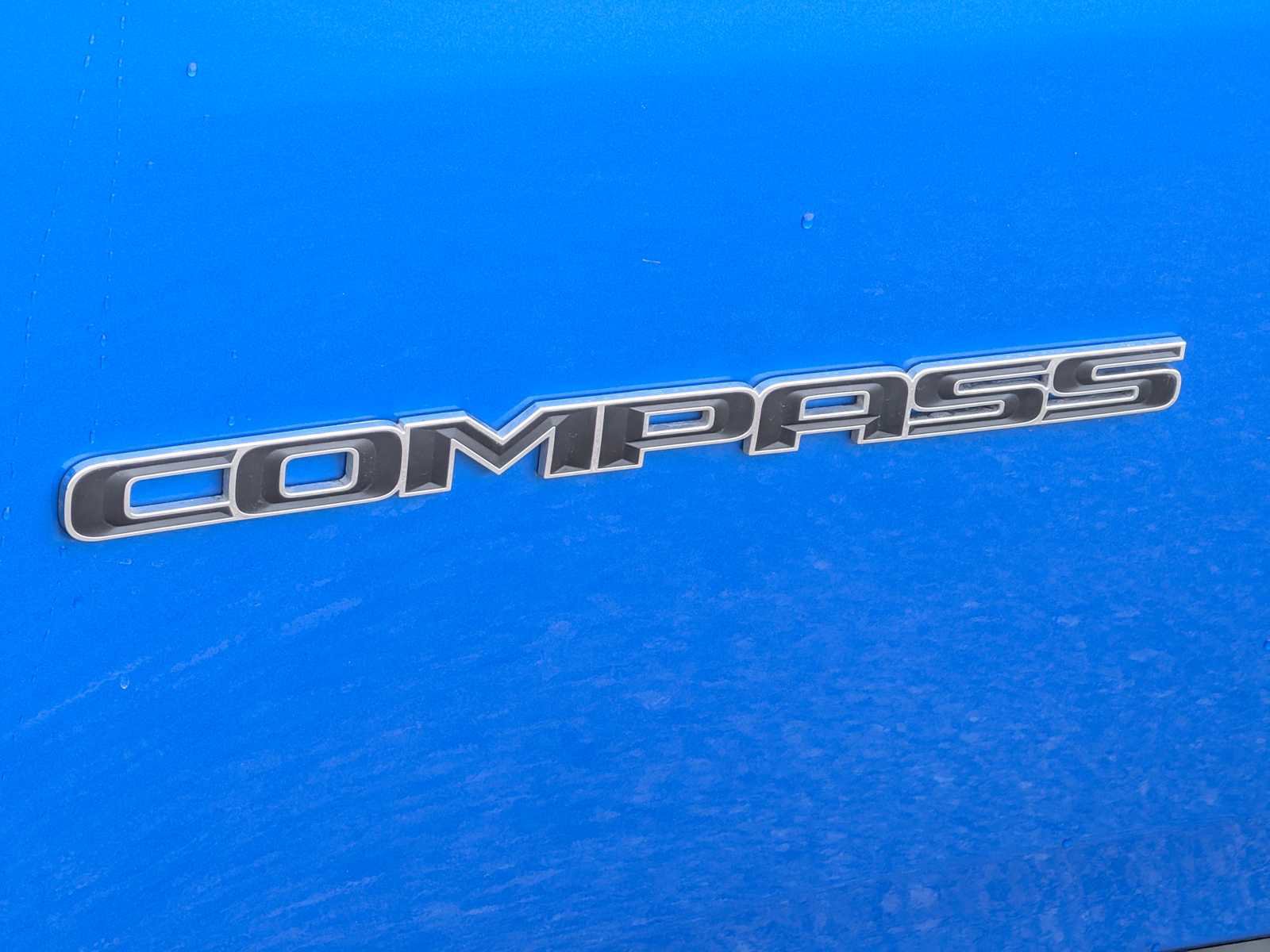 Used 2025 Jeep Compass Limited AWD/4WD image 12