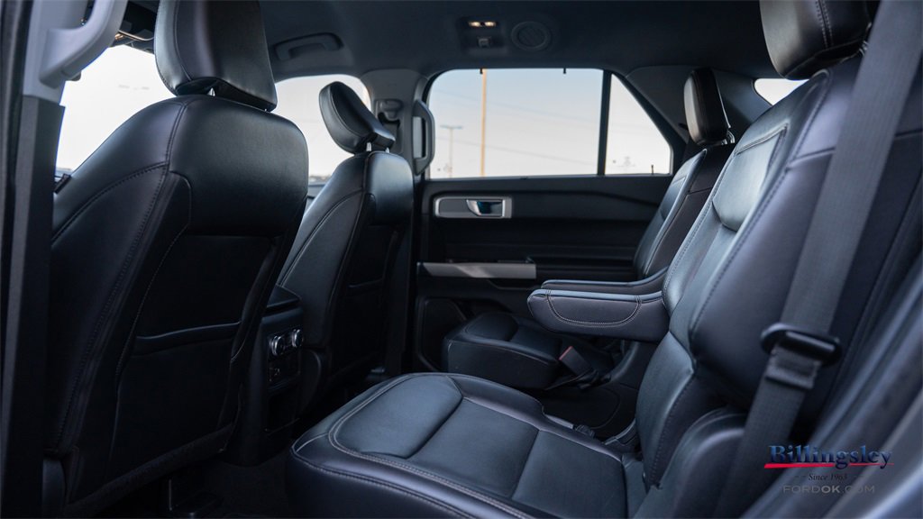 Certified 2021 Ford Explorer Limited w/ Equipment Group 301A image 11