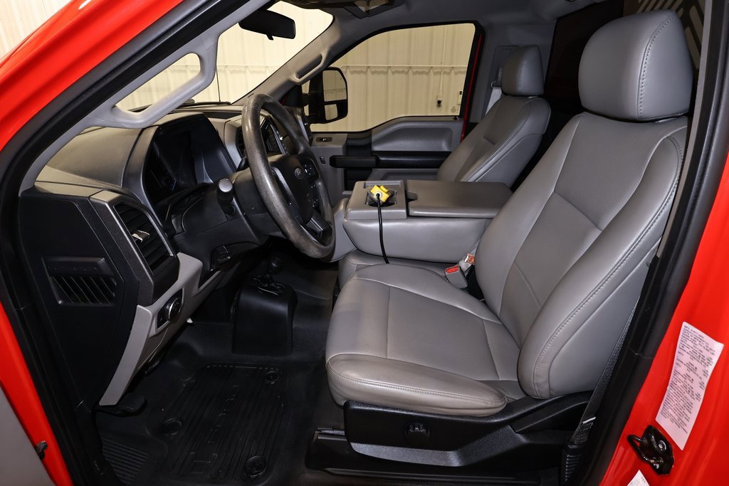 Certified 2017 Ford F550 4x4 Regular Cab Super Duty image 14