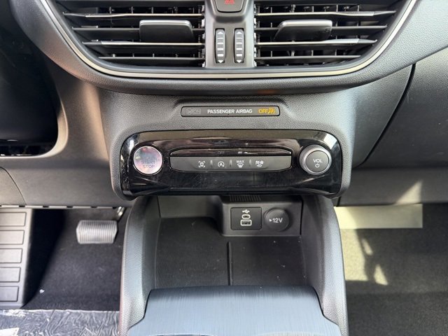 Certified 2025 Ford Escape Active w/ Tech Pack #1 image 17