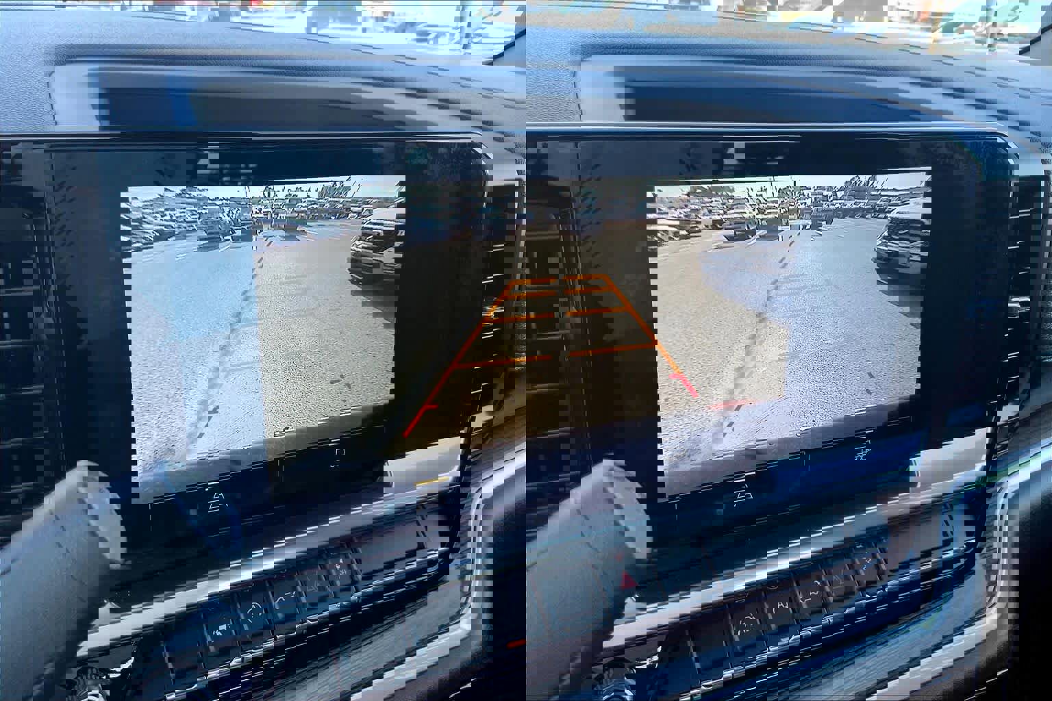 Used 2022 Chevrolet Silverado 1500 LT image 26