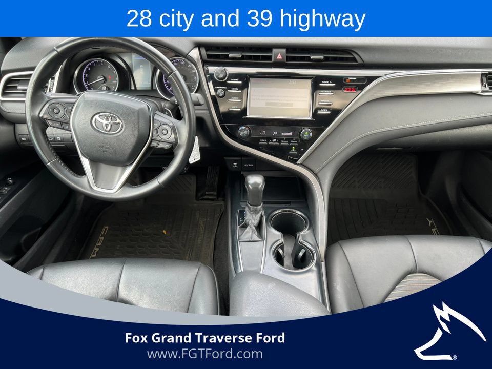 Used 2018 Toyota Camry SE w/ Moonroof Package FWD video 2