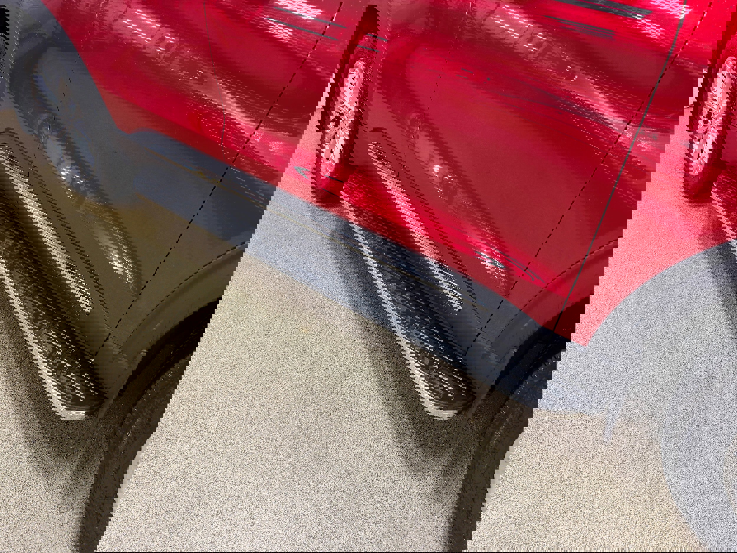 Certified 2021 Ford Explorer XLT w/ Equipment Group 202A image 31